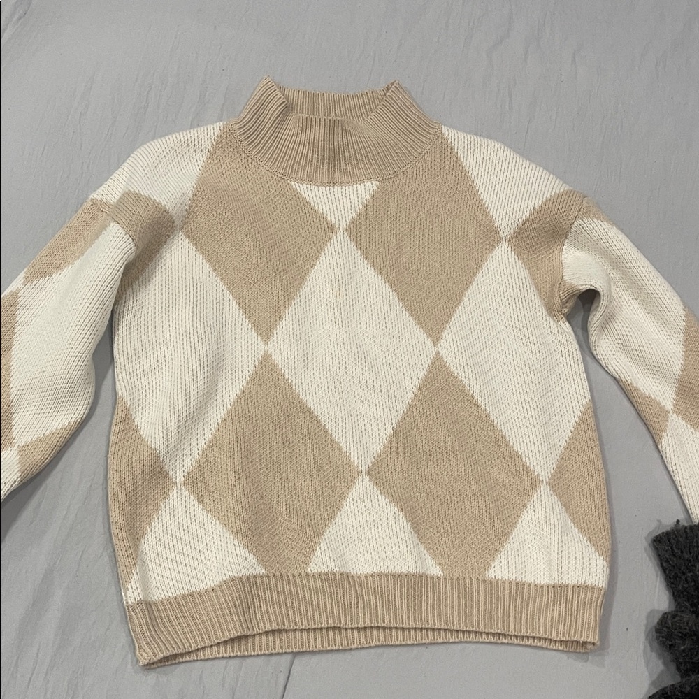 SHEIN Cream & Tan Argyle Mock Neck Sweater